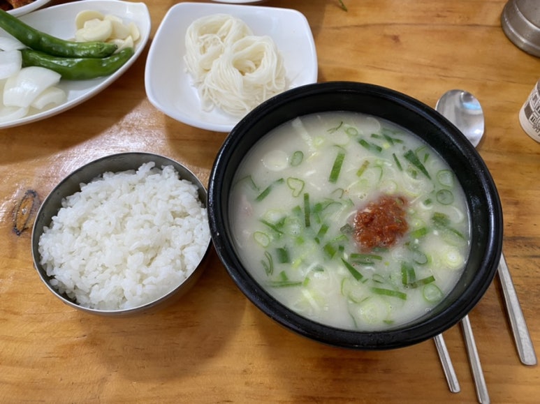 유니고기국밥 이미지