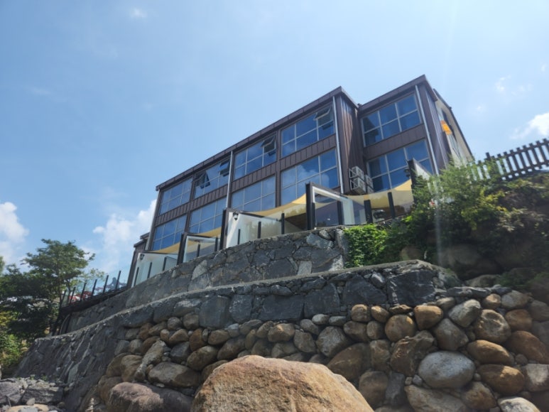 느티나무산장 이미지