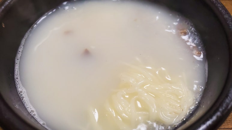 곰탕 설렁탕 이미지
