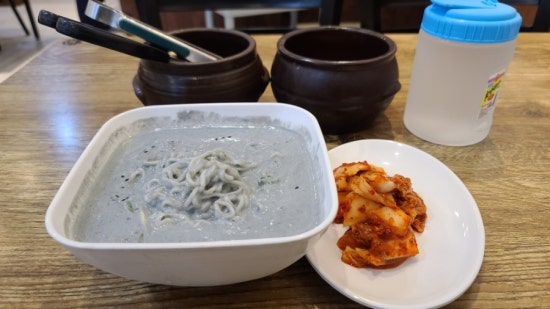 콩지칼국수 이미지