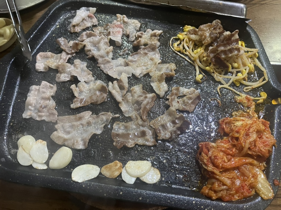돈다발대패삼겹 이미지