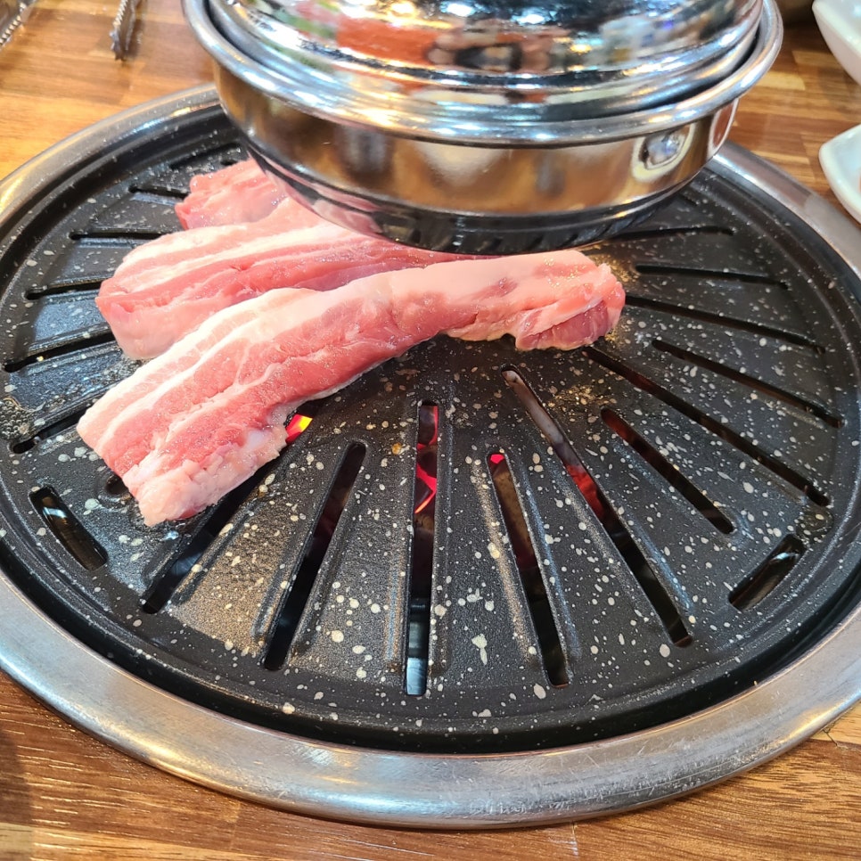 본촌숯불갈비 이미지