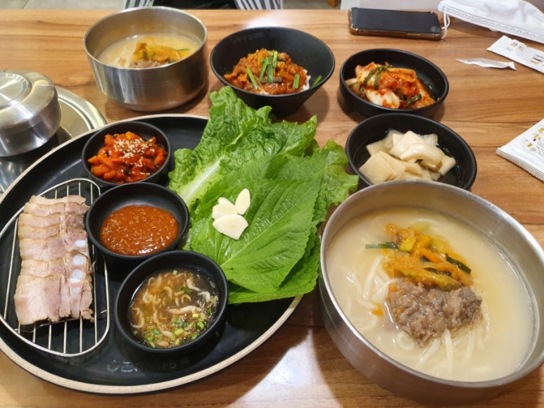 명동칼국수(안양엔터식스점) 이미지