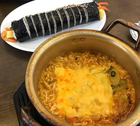 영심이분식 이미지