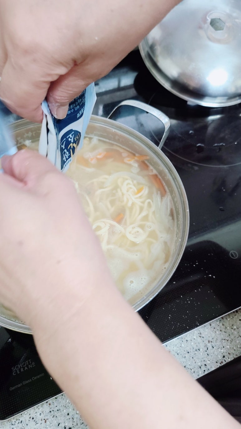 명동생칼국수 이미지