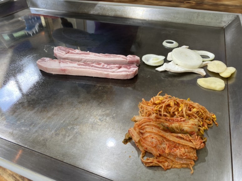 불타는삼겹살 이미지