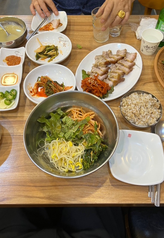 보리고개 돌솥밥 이미지