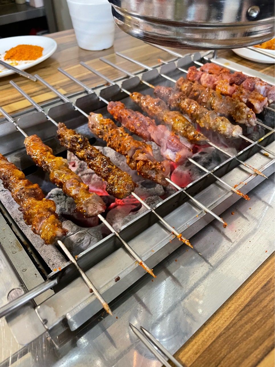 초원꼬치구이 이미지