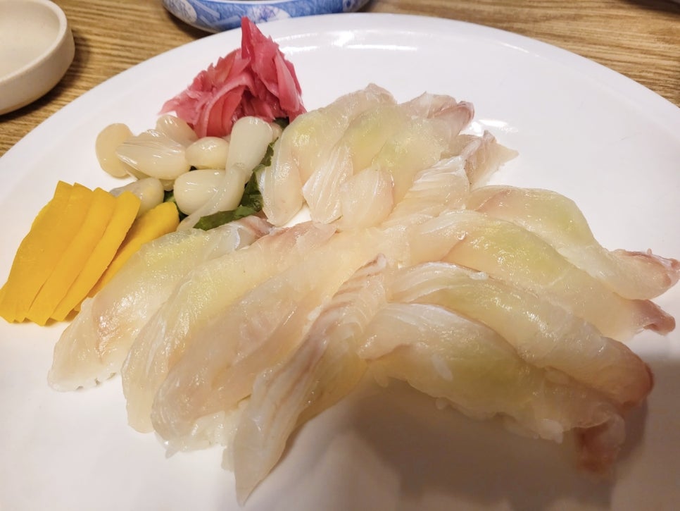 서궁일식 이미지