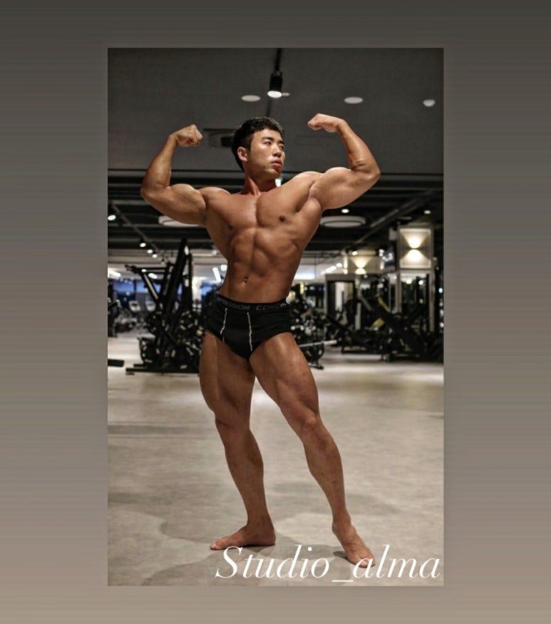 육체미공작소 이미지