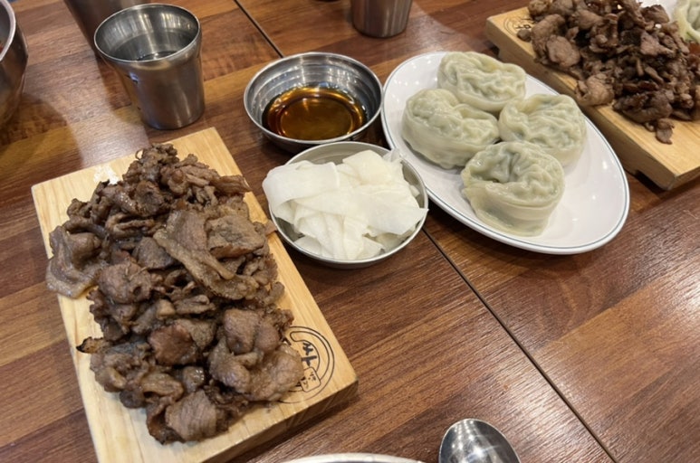 돈쌈냉면 이미지