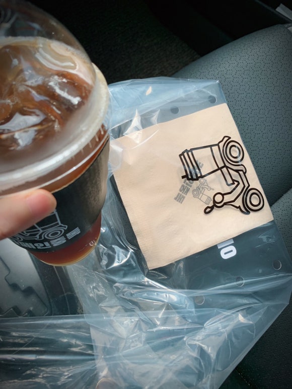 카페인중독고색동점 이미지