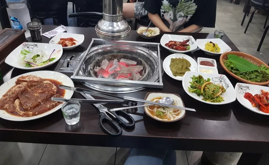 뚱이네전통마포갈비 이미지