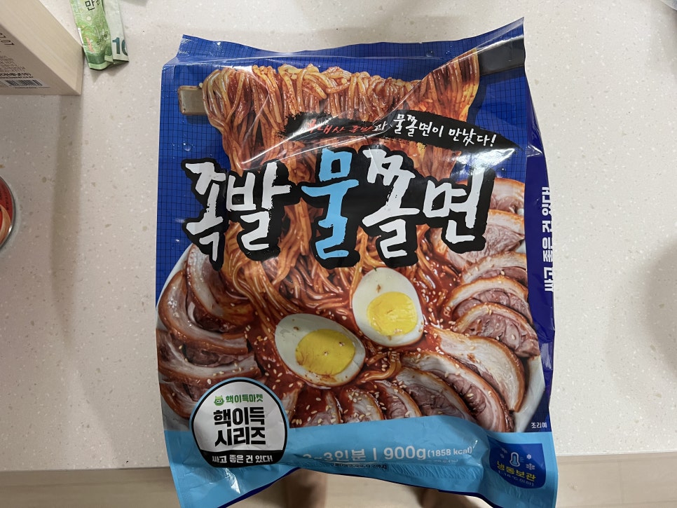 쫄면주는족발 이미지