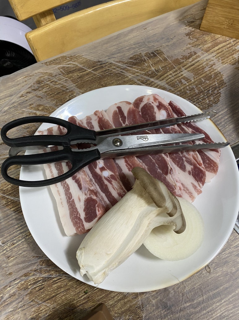 또치네삼겹살 이미지