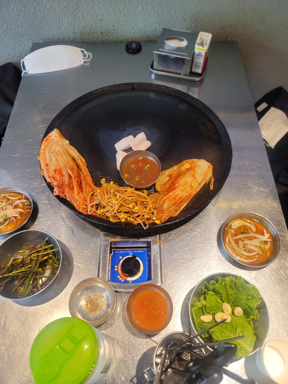 솥뚜껑삼겹살 이미지
