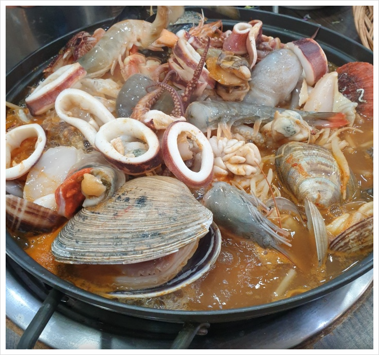 부산해물탕 이미지