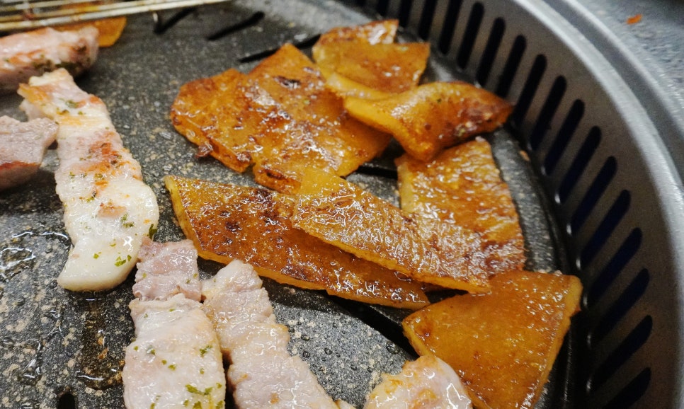 돼지고기껍데기구이구이 이미지