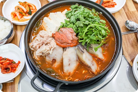제주바다장어탕 이미지