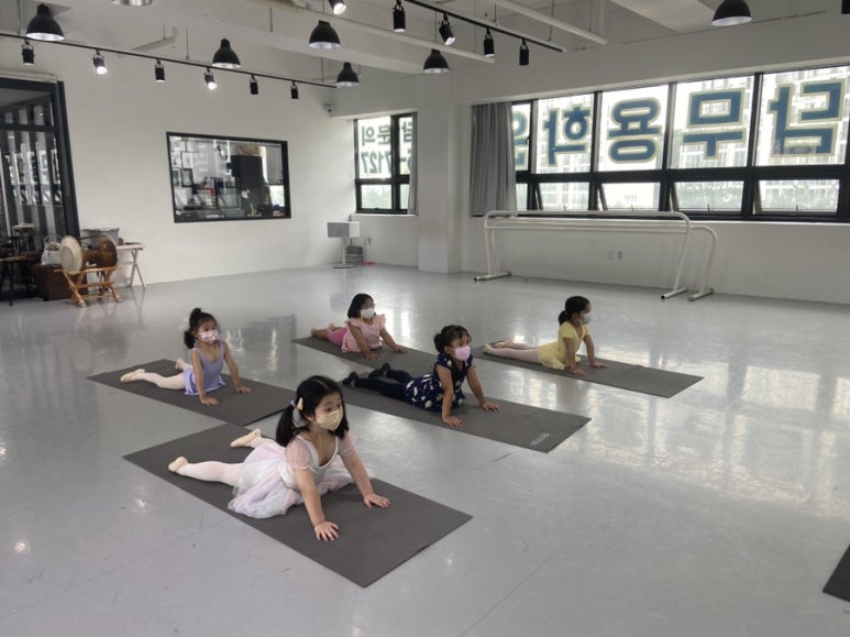 춤담무용학원 이미지
