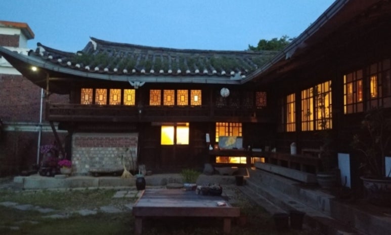 소금빛서점 이미지
