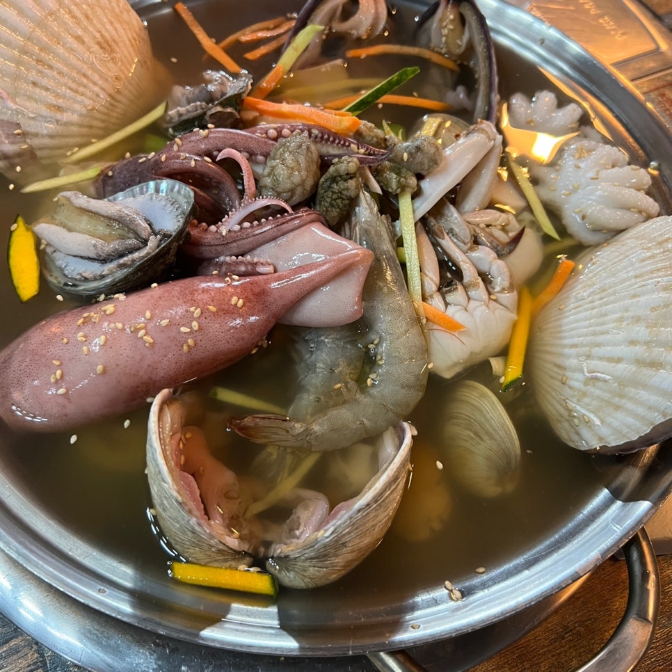 즉석해물손칼국수 이미지