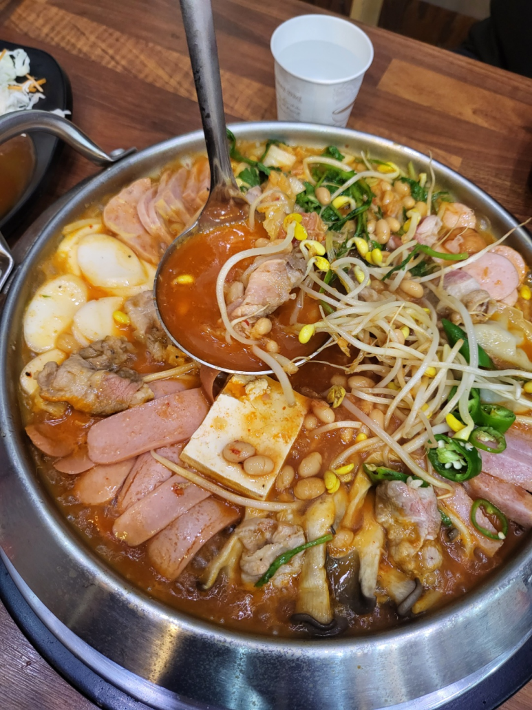쉐프의부대찌개 천안아산역점 이미지