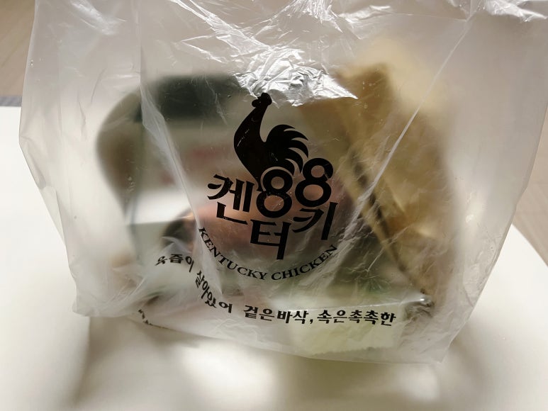 겉은바삭속은촉촉88켄터키 이미지