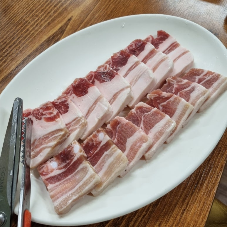 참나무통삼겹막창 이미지