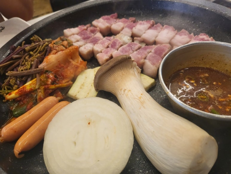 칠삼고기식당 이미지