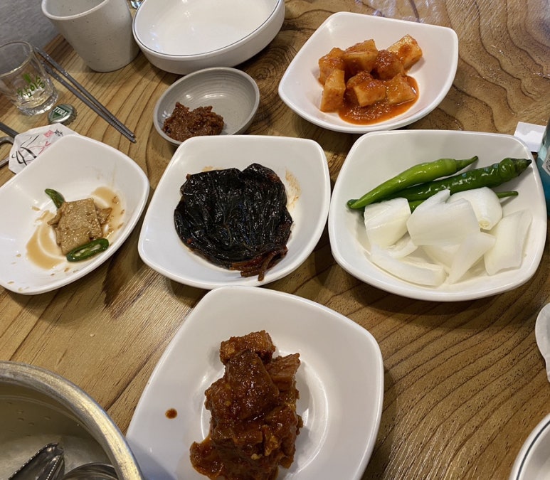 복돼지뼈다귀감자탕 이미지