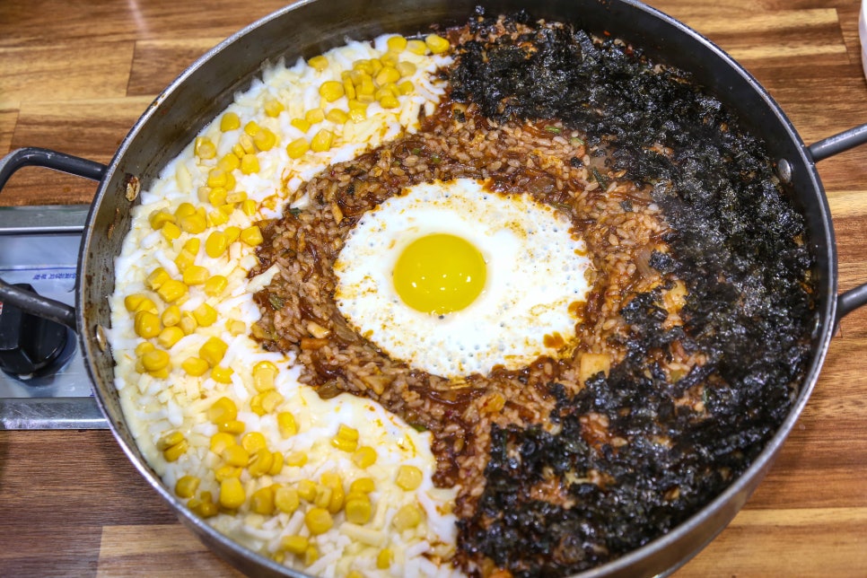 유명한찜닭마늘치킨 이미지
