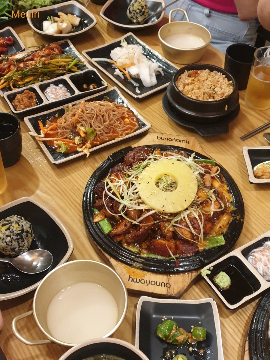 한방서울왕족발불보쌈불족발 이미지