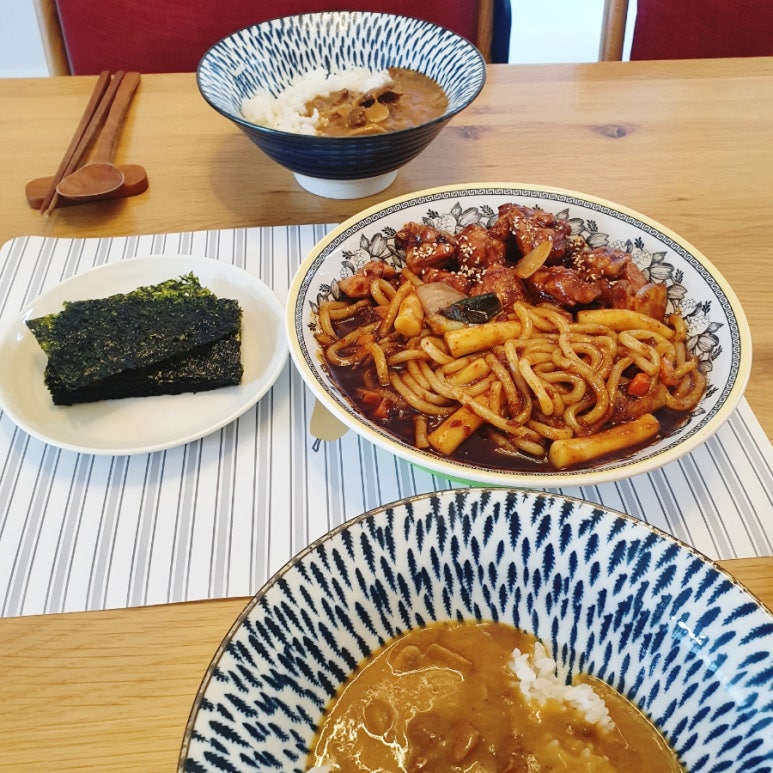 꾸메바베큐치킨 이미지