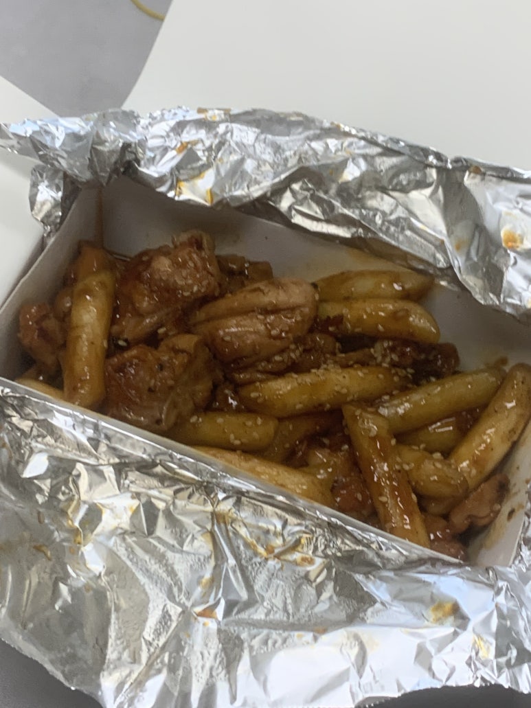 동근이숯불두마리치킨수원 이미지
