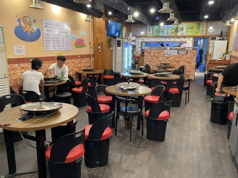 함고집솥뚜껑김치삼겹살 이미지