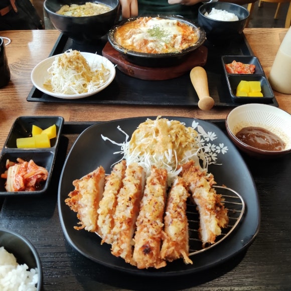 운하돈가스 이미지