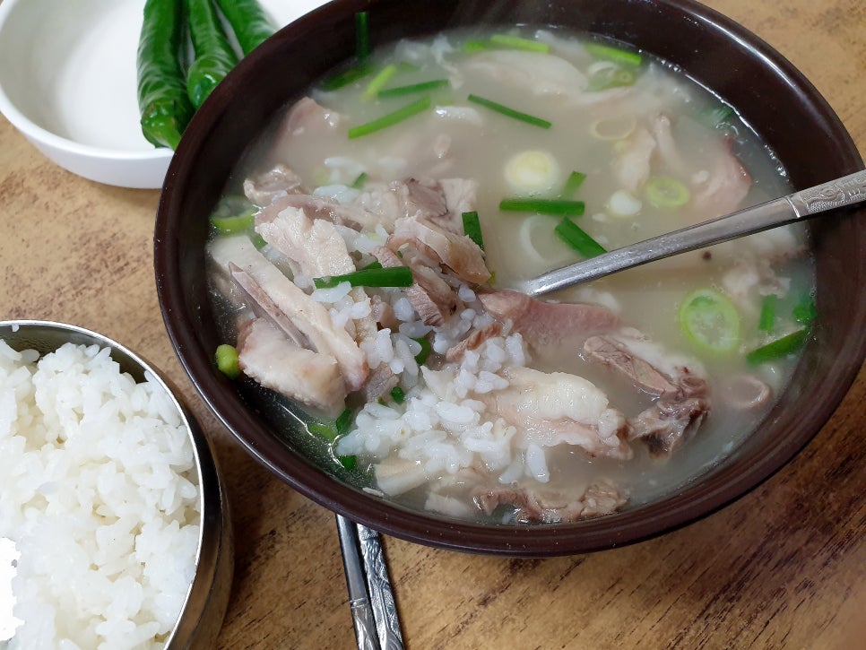 진배기원조할매국밥 이미지