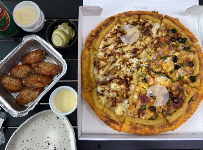 빨간토마토피자 이미지
