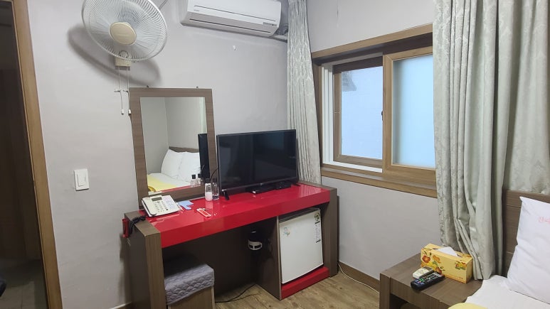 항구모텔 이미지