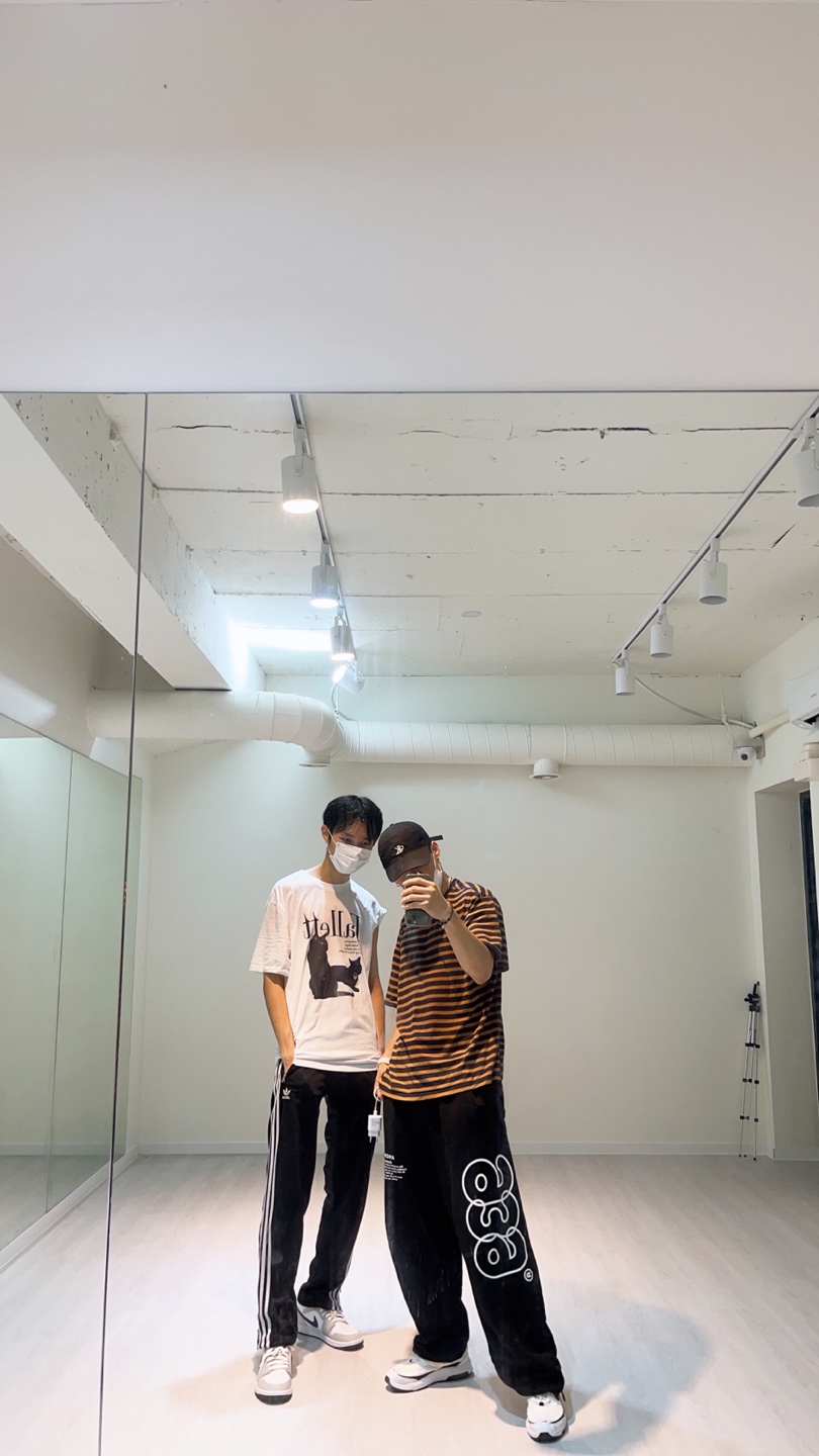 더블에이치스튜디오 이미지
