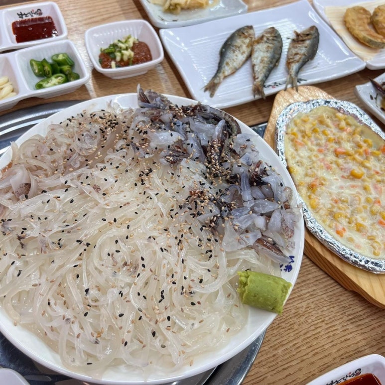 어촌놈횟집 이미지