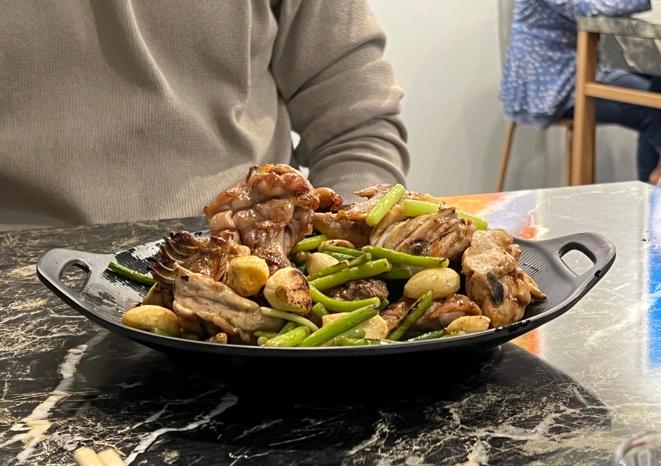 기영이숯불두마리치킨부산연제 이미지