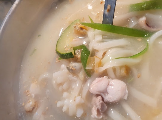 포항닭칼국수 이미지