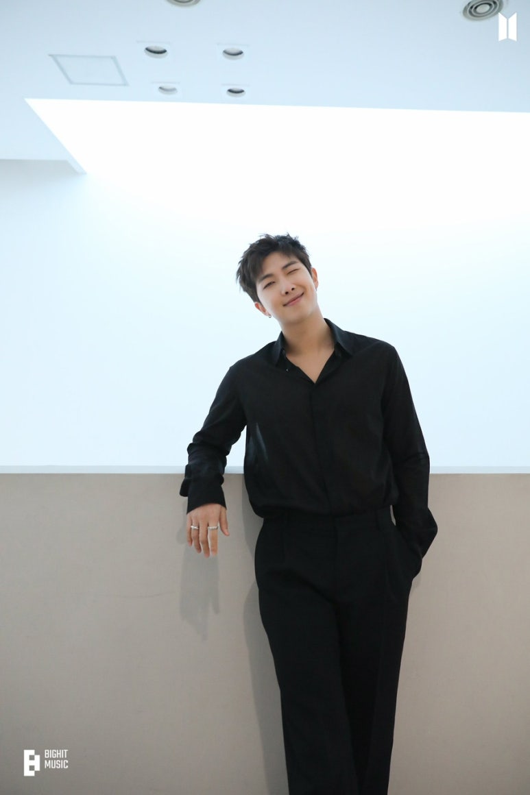 비하인드폴리오 이미지