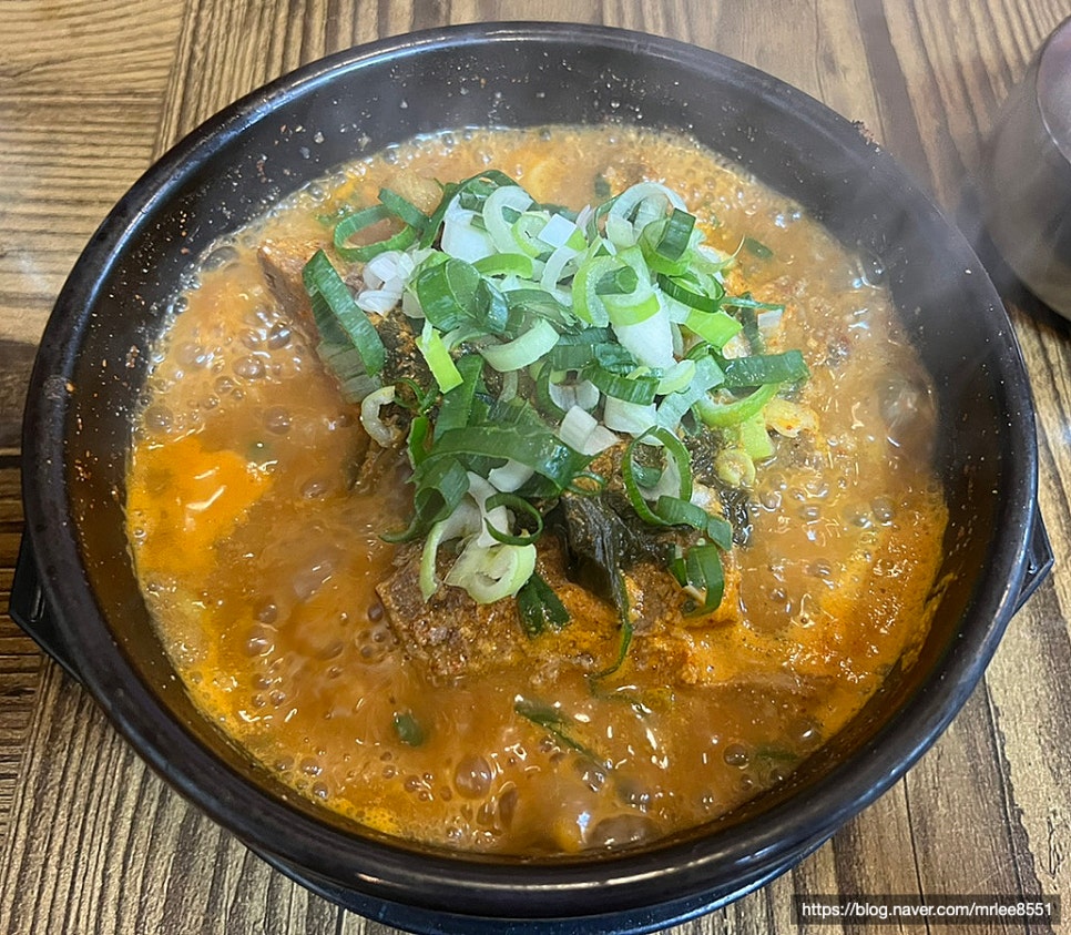 천천만만 감자탕 이미지