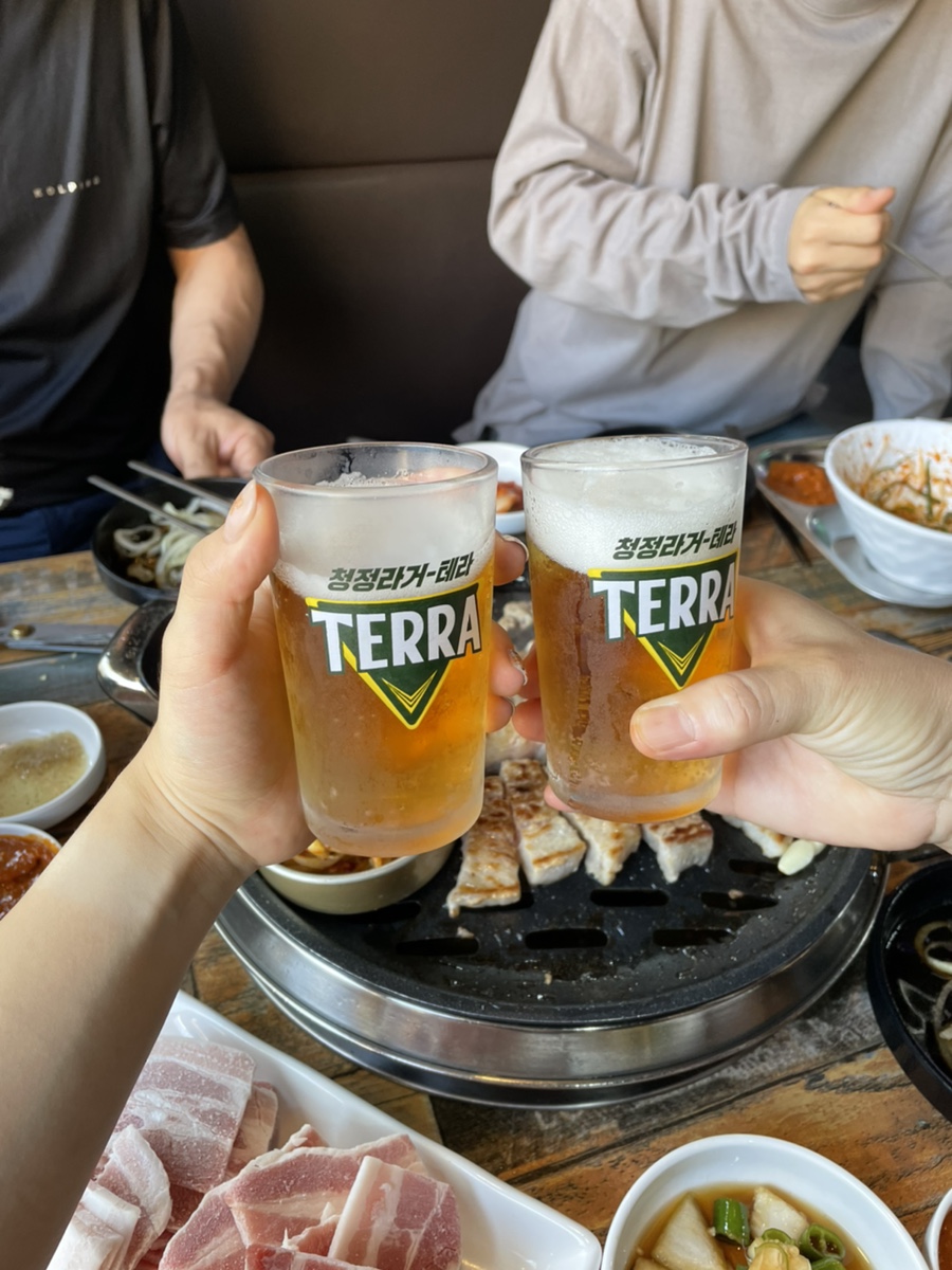 어머나무한삼겹 이미지