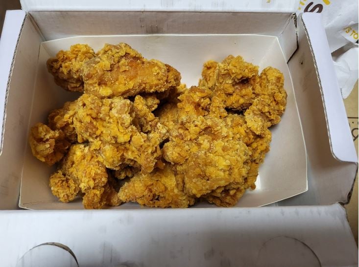 맘스터치피자앤치킨 이미지