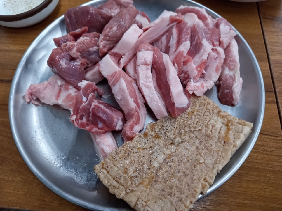 모두랑 주먹고기 이미지