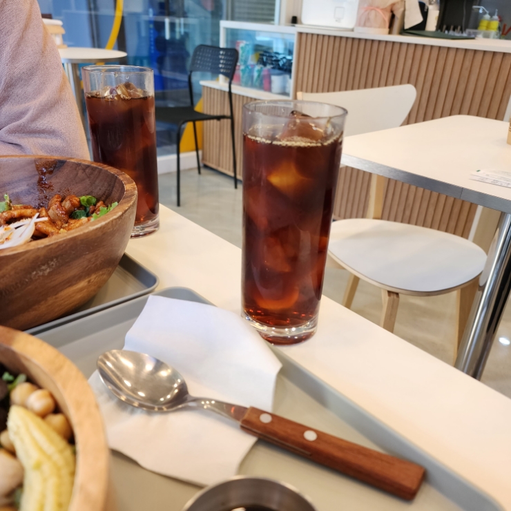 싱싱샐러드 발산점 이미지